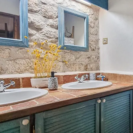 2 Bedroom Lovely In Saint-sulpice-de-cogna